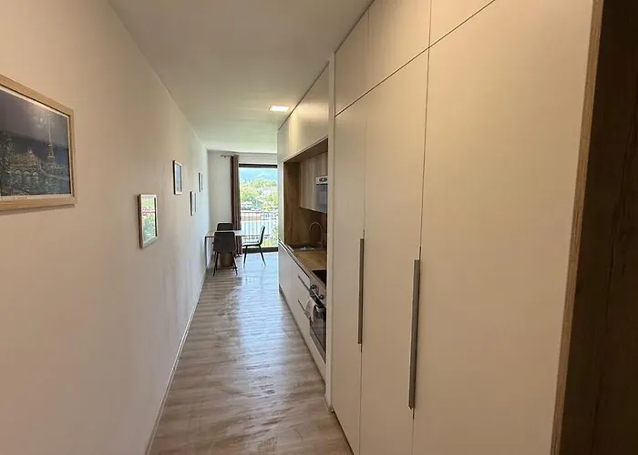 Apartament Modern 2-room Apartment,balcony,