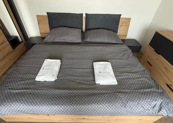 Apartament Modern 2-room Apartment,balcony, *