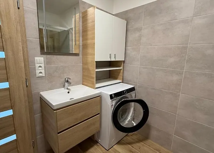 Modern 2-room Apartment,balcony, Apartament *